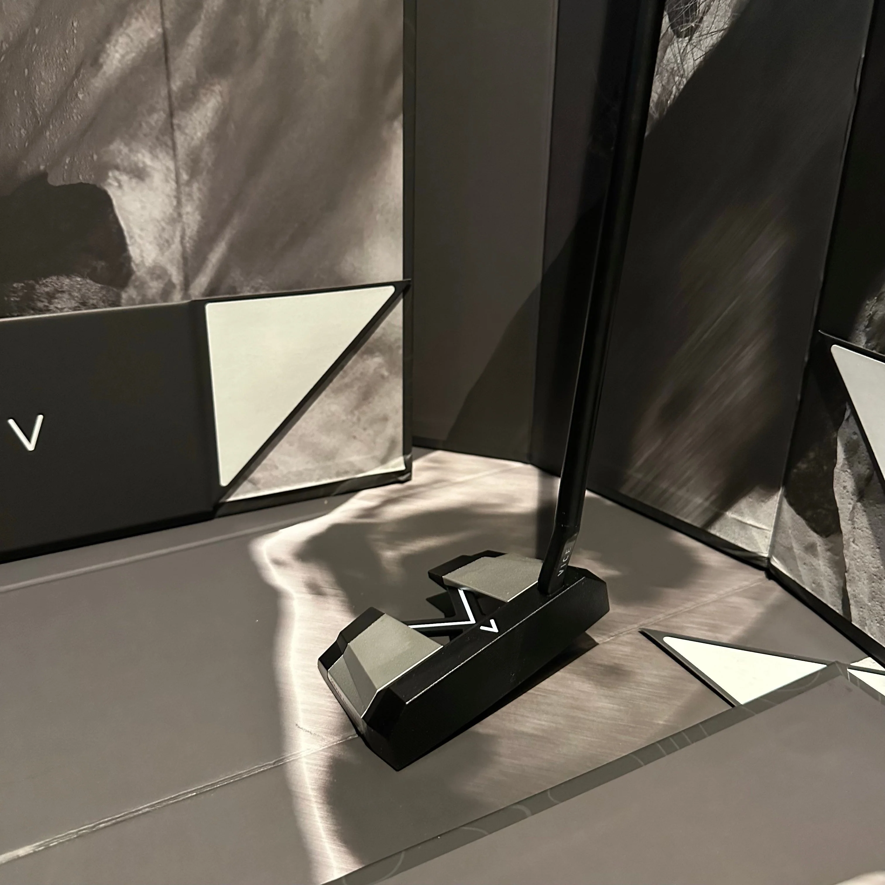 VGP02 (35") H - Image 5