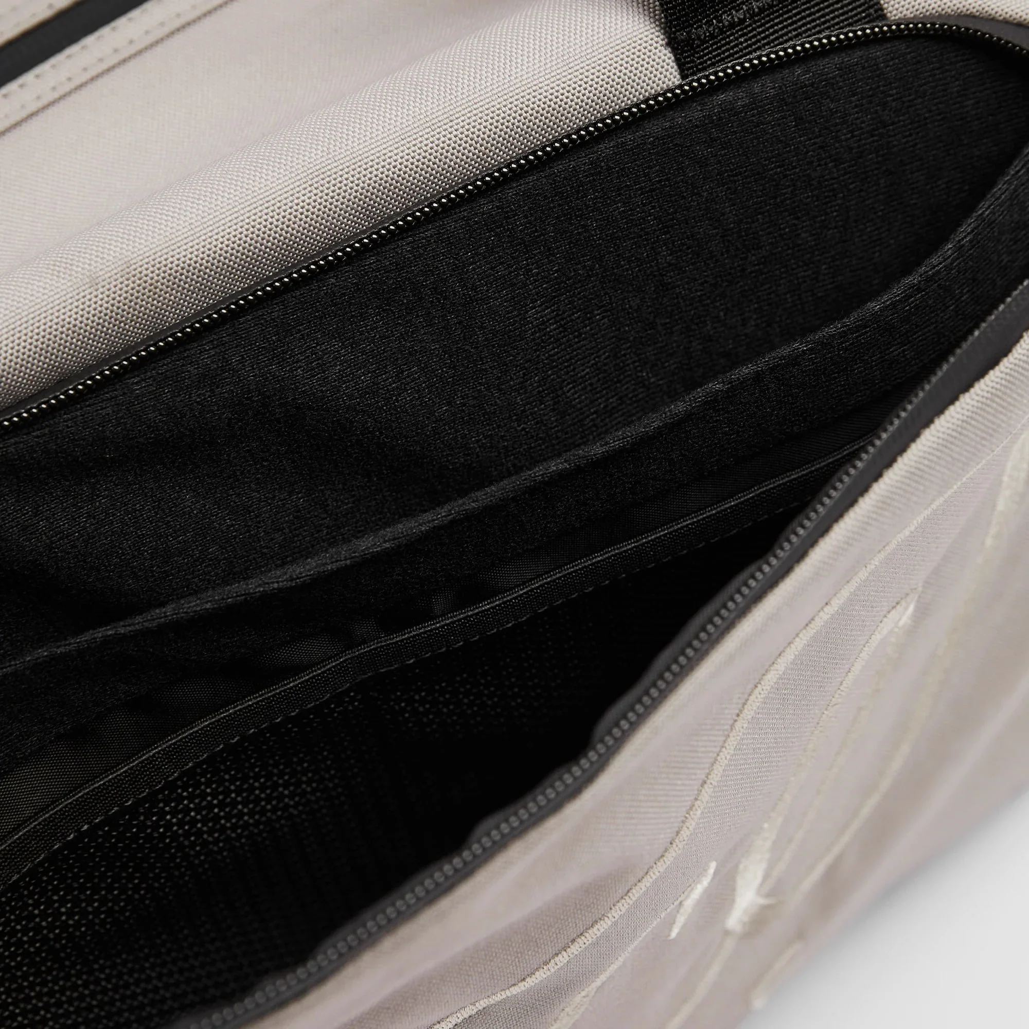 Vice Duffle Bag - Image 4